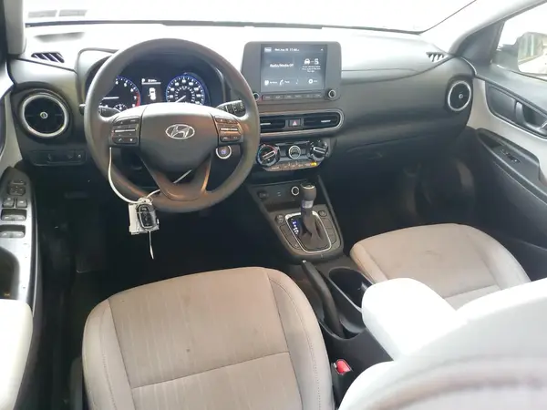 KM8K6CAB6NU762558 2022 HYUNDAI KONA - Image 8