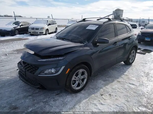 KM8K6CAB6NU801939 2022 HYUNDAI KONA - Image 2