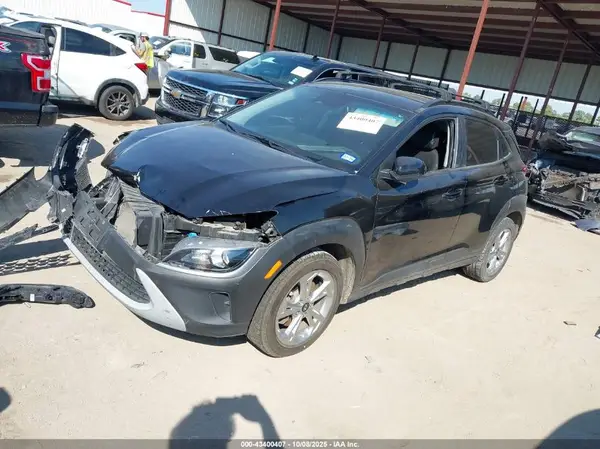 KM8K6CAB6NU816151 2022 HYUNDAI KONA - Image 2