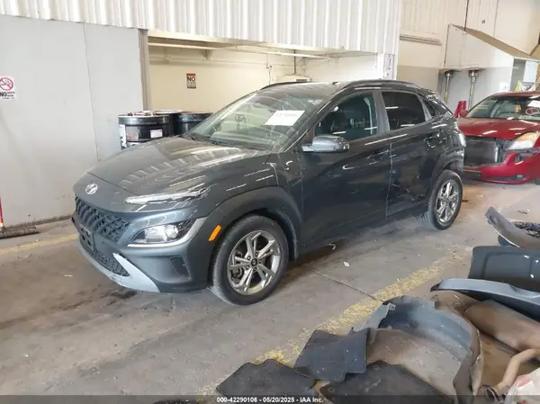 KM8K6CAB6NU828929 2022 HYUNDAI KONA - Image 2
