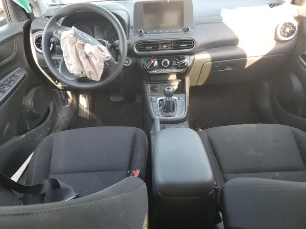 KM8K6CAB6NU875393 2022 HYUNDAI KONA - Image 8