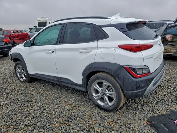 KM8K6CAB6PU049422 2023 HYUNDAI KONA - Image 2