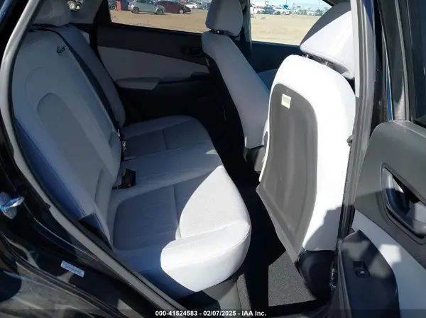 KM8K6CAB6PU054202 2023 HYUNDAI KONA - Image 8