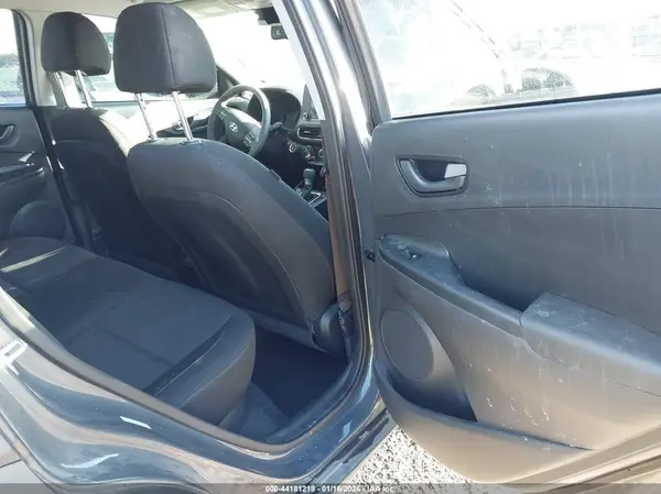 KM8K6CAB6PU059688 2023 HYUNDAI KONA - Image 8
