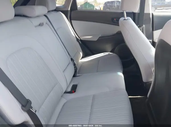 KM8K6CAB6PU062316 2023 HYUNDAI KONA - Image 8