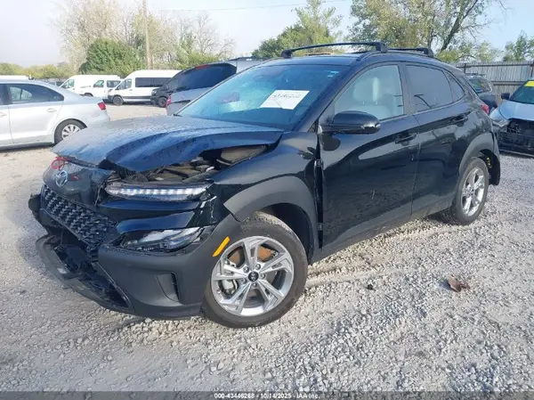 KM8K6CAB6PU939483 2023 HYUNDAI KONA - Image 2