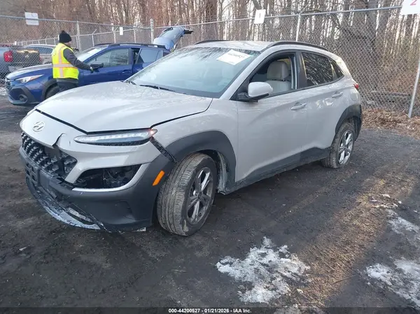 KM8K6CAB6PU944215 2023 HYUNDAI KONA - Image 2