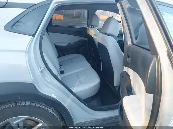 KM8K6CAB6PU944215 2023 HYUNDAI KONA - Image 8
