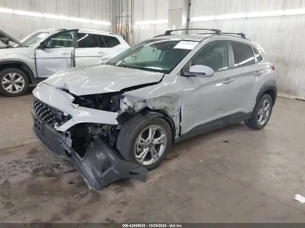 KM8K6CAB6PU947003 2023 HYUNDAI KONA - Image 2