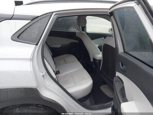 KM8K6CAB6PU975688 2023 HYUNDAI KONA - Image 8