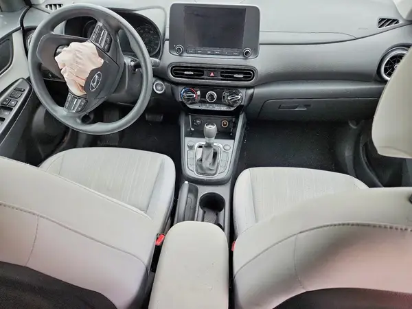 KM8K6CAB6PU978722 2023 HYUNDAI KONA - Image 8