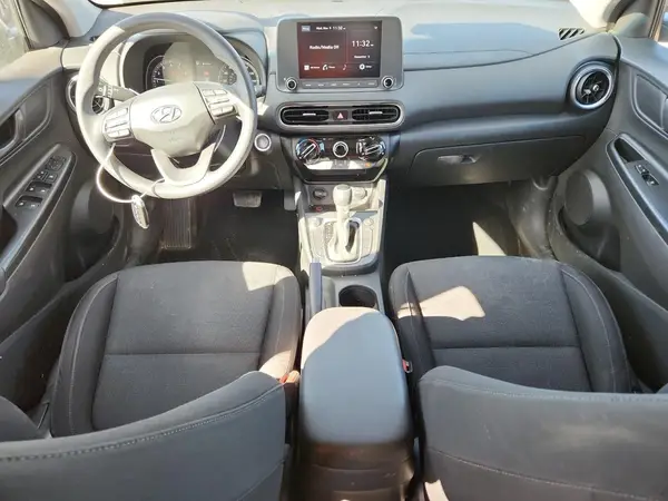 KM8K6CAB7NU803795 2022 HYUNDAI KONA - Image 8