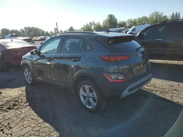 KM8K6CAB7NU828695 2022 HYUNDAI KONA - Image 2