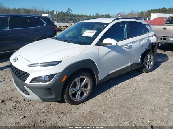 KM8K6CAB7NU860076 2022 HYUNDAI KONA - Image 2