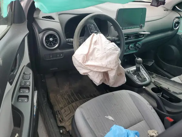 KM8K6CAB7PU007275 2023 HYUNDAI KONA - Image 8