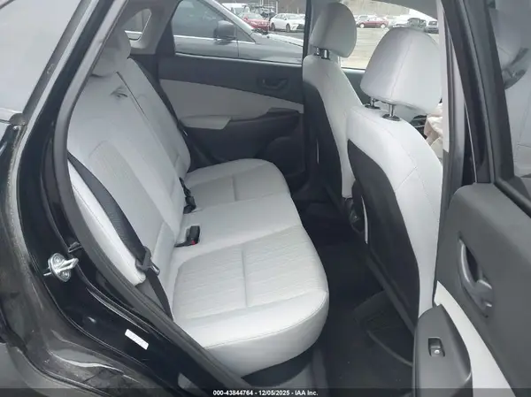 KM8K6CAB7PU041698 2023 HYUNDAI KONA - Image 8