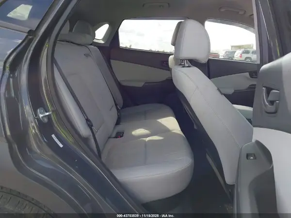 KM8K6CAB7PU054676 2023 HYUNDAI KONA - Image 8
