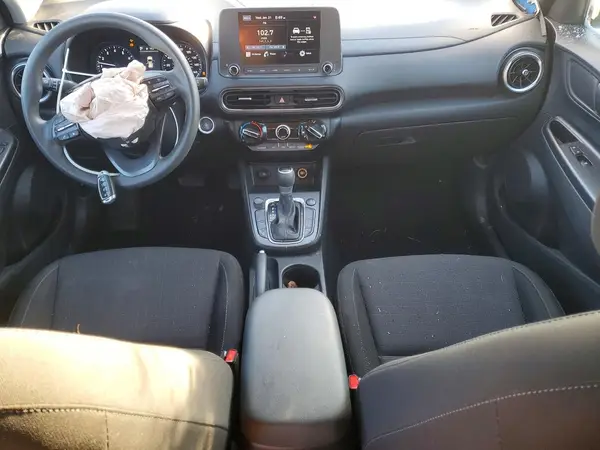 KM8K6CAB7PU935412 2023 HYUNDAI KONA - Image 8