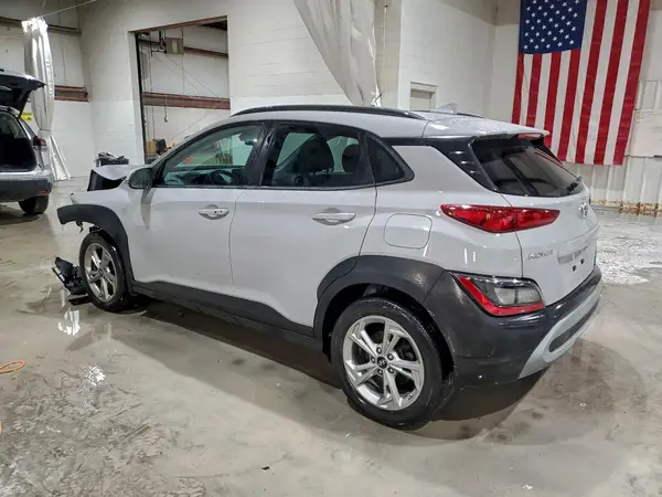 KM8K6CAB7PU940593 2023 HYUNDAI KONA - Image 2