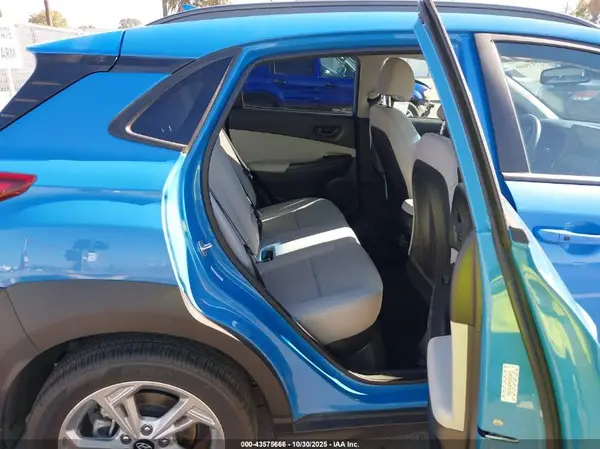 KM8K6CAB7PU952078 2023 HYUNDAI KONA - Image 8
