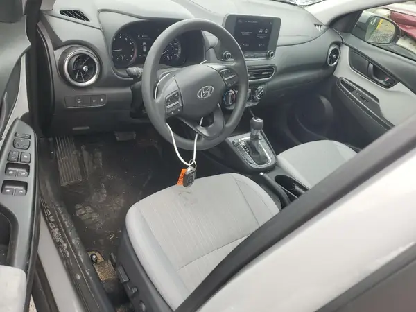 KM8K6CAB7PU960715 2023 HYUNDAI KONA - Image 8
