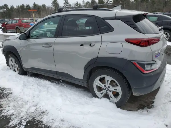 KM8K6CAB7PU963985 2023 HYUNDAI KONA - Image 2