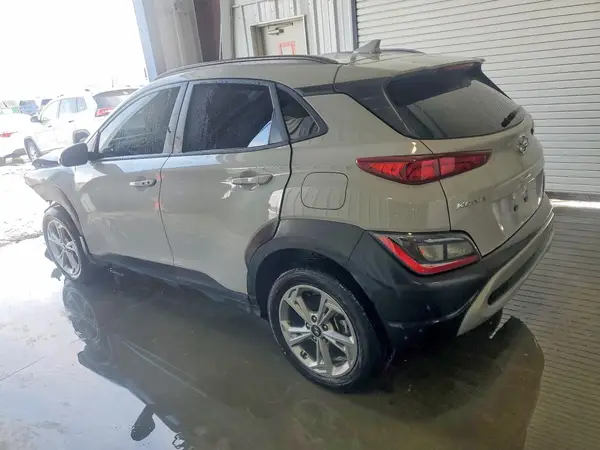 KM8K6CAB7PU964070 2023 HYUNDAI KONA - Image 2