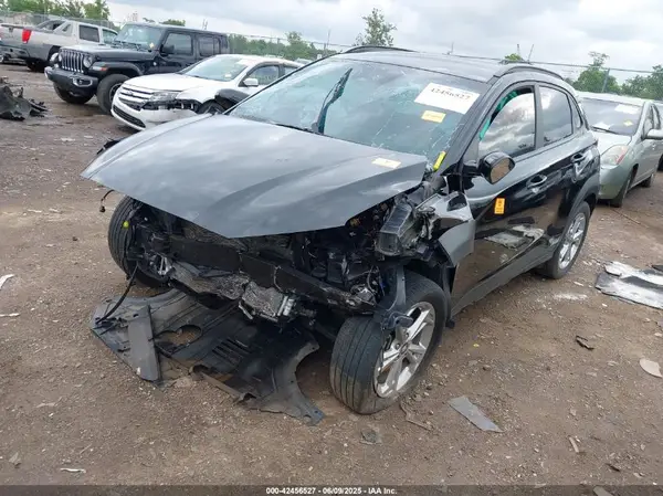 KM8K6CAB7PU964182 2023 HYUNDAI KONA - Image 2