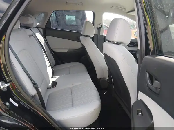 KM8K6CAB7PU988630 2023 HYUNDAI KONA - Image 8