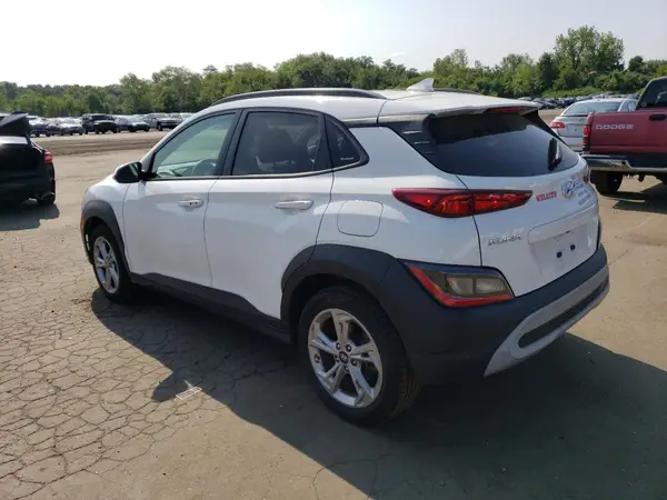KM8K6CAB8NU832528 2022 HYUNDAI KONA - Image 2