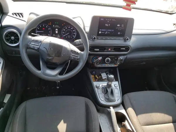 KM8K6CAB8NU832528 2022 HYUNDAI KONA - Image 8