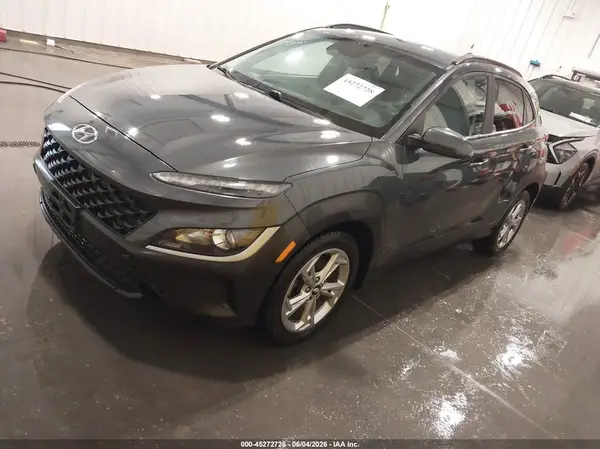 KM8K6CAB8NU876917 2022 HYUNDAI KONA - Image 2