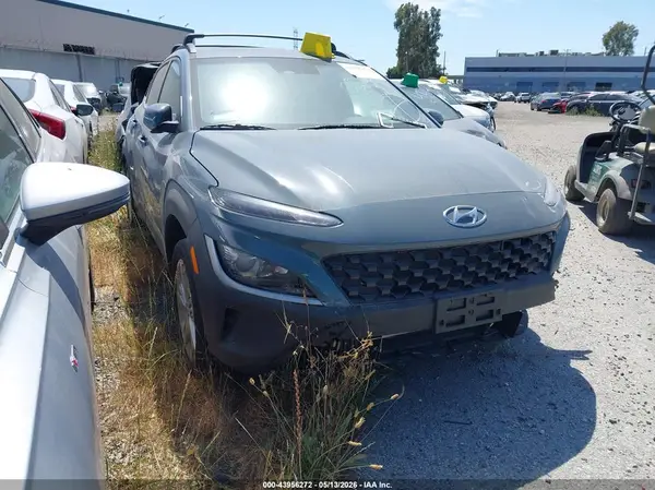 KM8K6CAB8NU886914 2022 HYUNDAI KONA - Image 1
