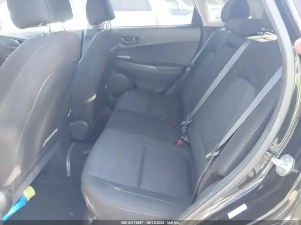 KM8K6CAB8NU889764 2022 HYUNDAI KONA - Image 8