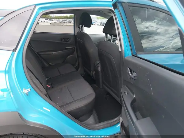 KM8K6CAB8NU922147 2022 HYUNDAI KONA - Image 8
