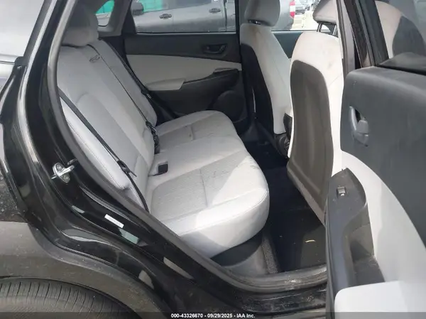 KM8K6CAB8PU958648 2023 HYUNDAI KONA - Image 8