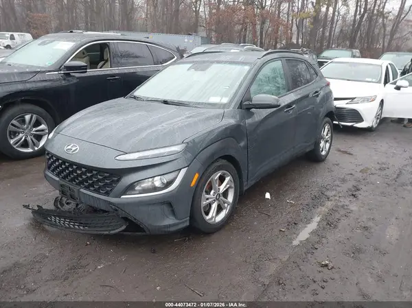 KM8K6CAB9NU841738 2022 HYUNDAI KONA - Image 2