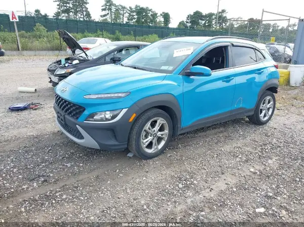 KM8K6CAB9NU878823 2022 HYUNDAI KONA - Image 2