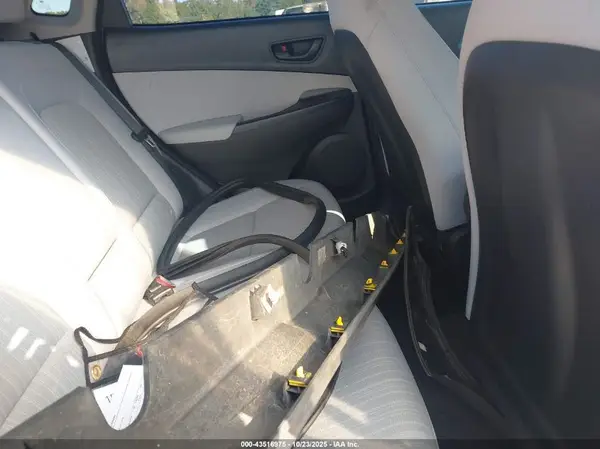 KM8K6CAB9NU878885 2022 HYUNDAI KONA - Image 8