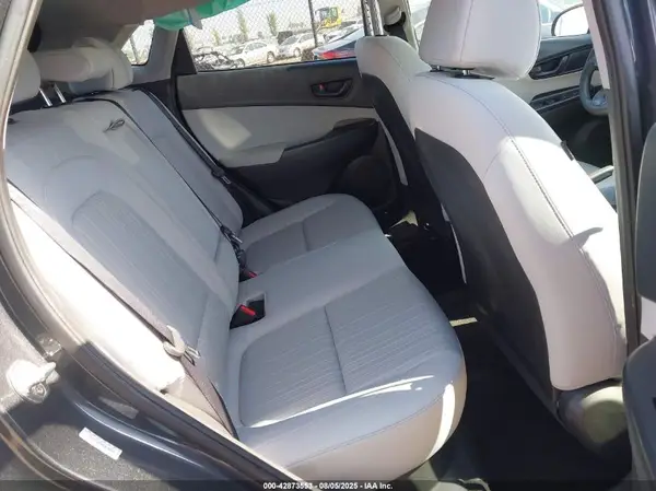 KM8K6CAB9NU879647 2022 HYUNDAI KONA - Image 8