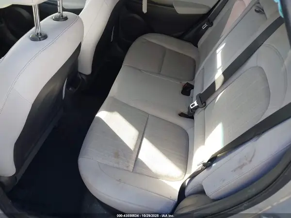 KM8K6CAB9PU010999 2023 HYUNDAI KONA - Image 8