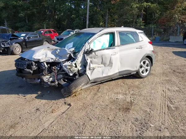 KM8K6CAB9PU022733 2023 HYUNDAI KONA - Image 2