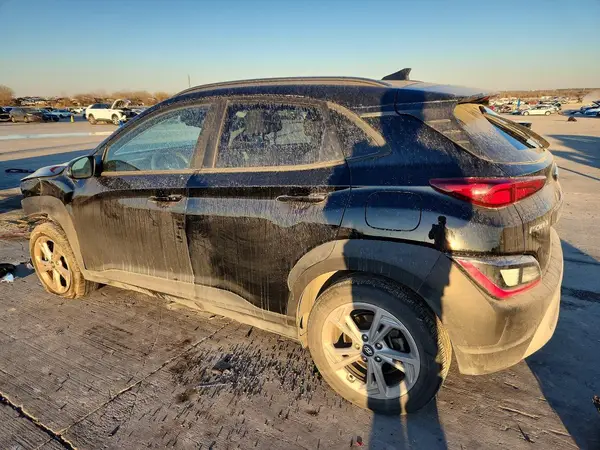 KM8K6CAB9PU055585 2023 HYUNDAI KONA - Image 2