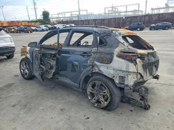 KM8K6CAB9PU060821 2023 HYUNDAI KONA - Image 2