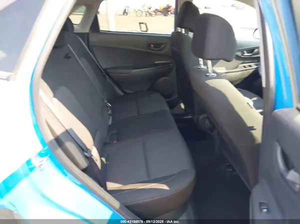 KM8K6CAB9PU950042 2023 HYUNDAI KONA - Image 8