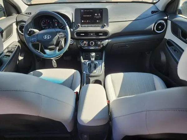 KM8K6CAB9PU964331 2023 HYUNDAI KONA - Image 8