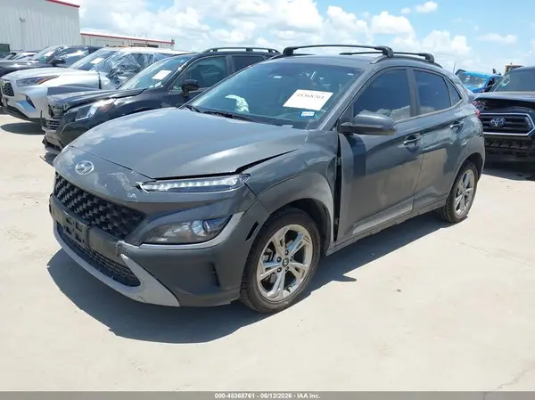 KM8K6CAB9PU985146 2023 HYUNDAI KONA - Image 2