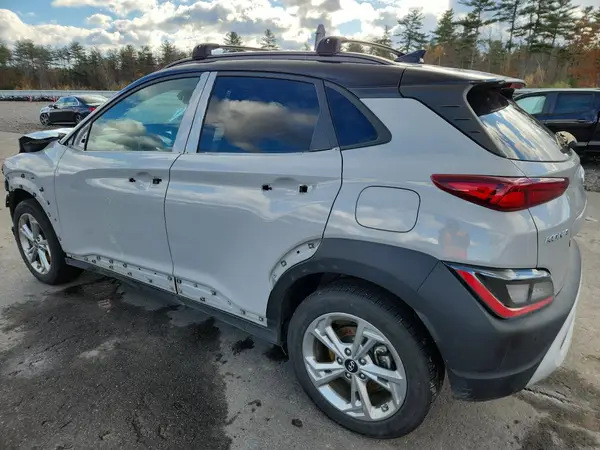 KM8K6CABXNU762711 2022 HYUNDAI KONA - Image 2
