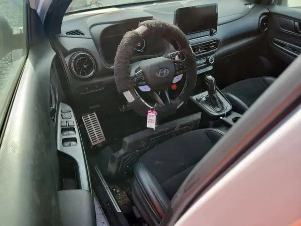 KM8KH3AC4PU006748 2023 HYUNDAI KONA - Image 8