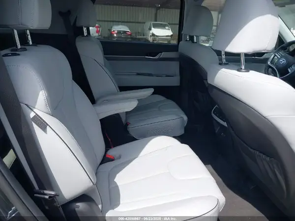 KM8R24GE8SU860116 2025 HYUNDAI PALISADE - Image 3